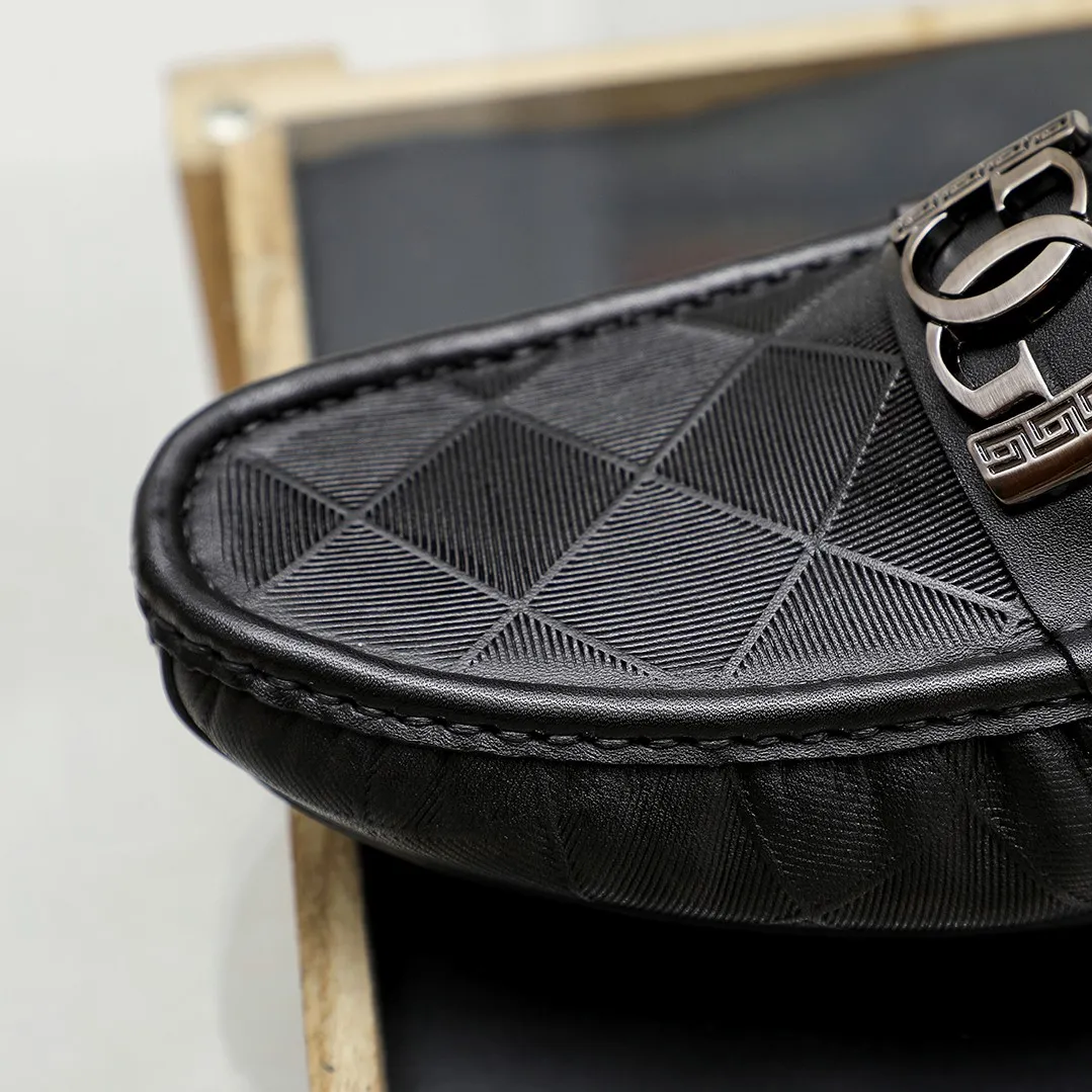 Men's shoes💰360💰🕷🕷️【 GUCCI 】Gucci's best-selling trendy men's casual slip-on shoes 🇨🇳Official website original 1:1 mold 💯Original quality, fine workmanship ☘Fashionable and versatile, perfect shape, comfortable on the feet 🍓Trendy men's recommended model, imported cowhide on the top layer 🎋High-quality pigskin lining, rubber wear-resistant and non-slip outsole, high-end atmosphere, worth owning 🍉Optional 38-44